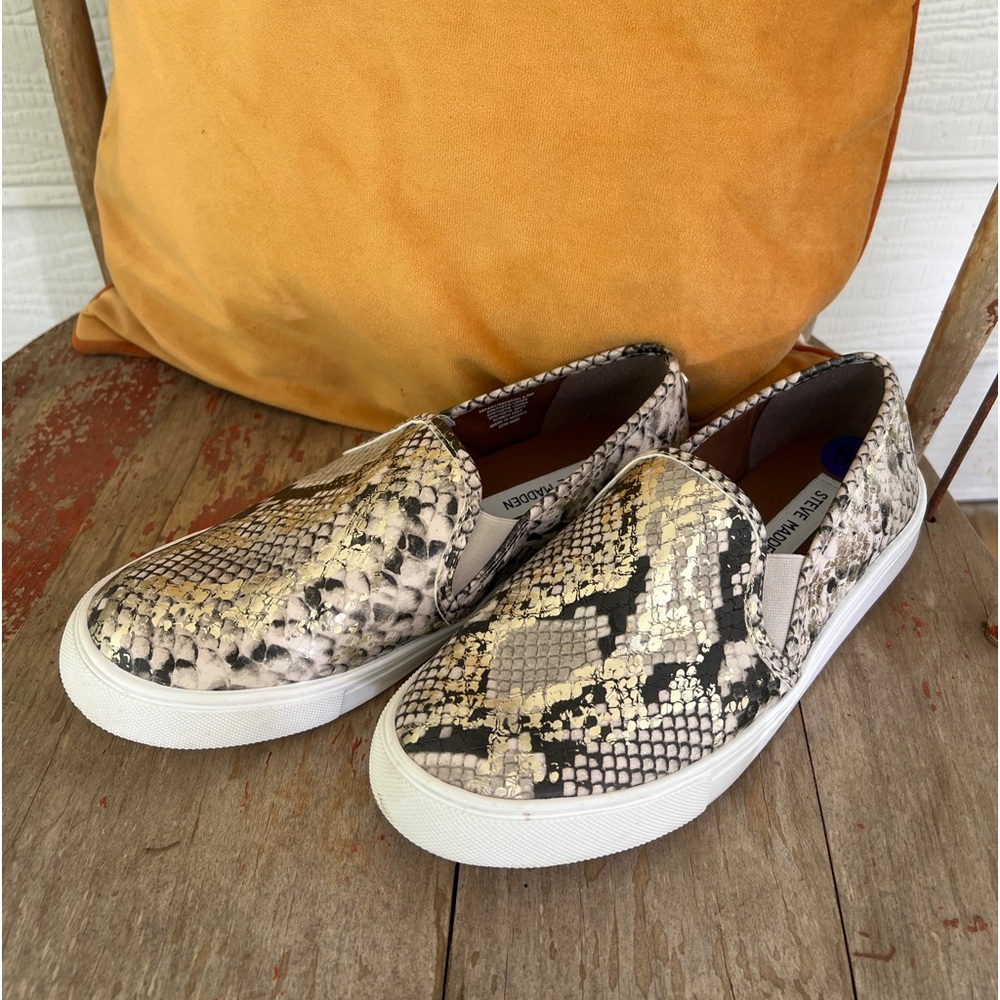 Steve Madden Safary slip on sneakers.